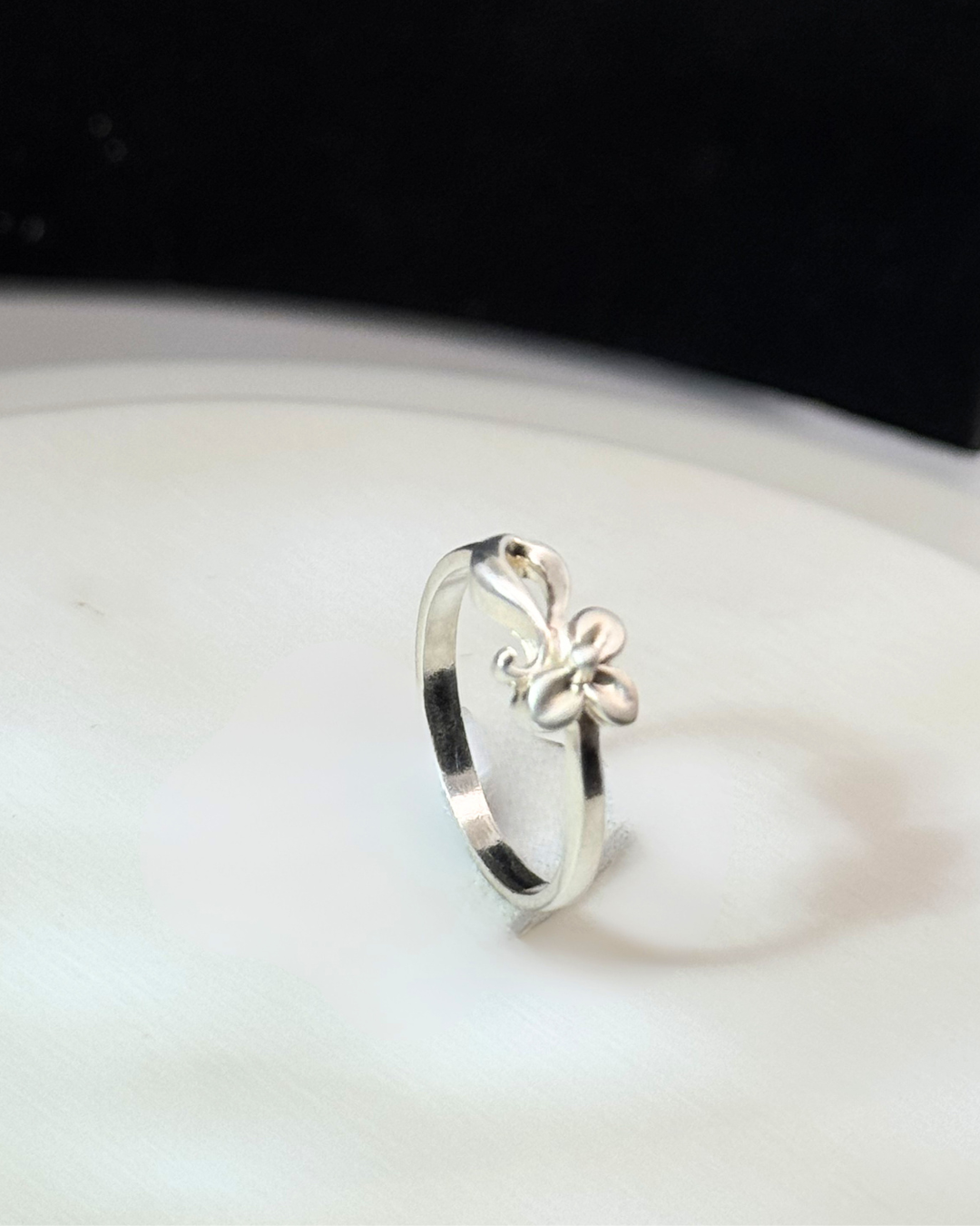 Daisy Delight Ring