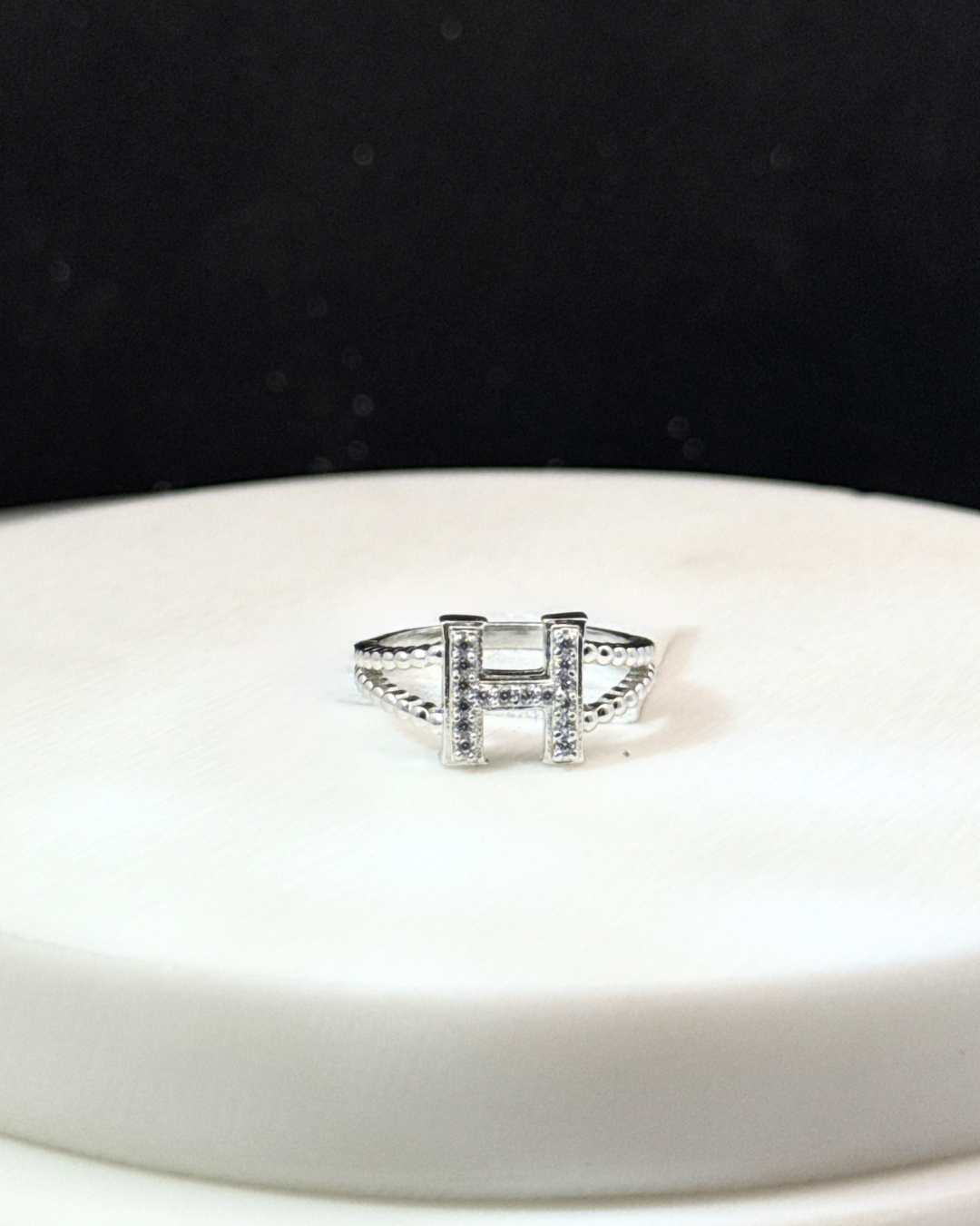 H Signature Ring
