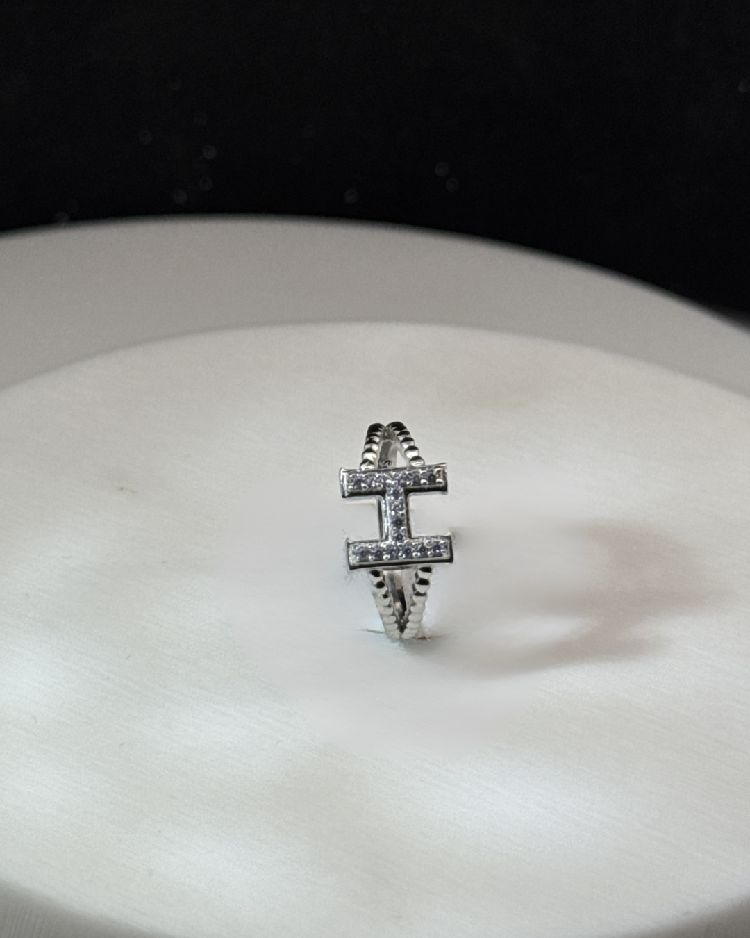 H Signature Ring