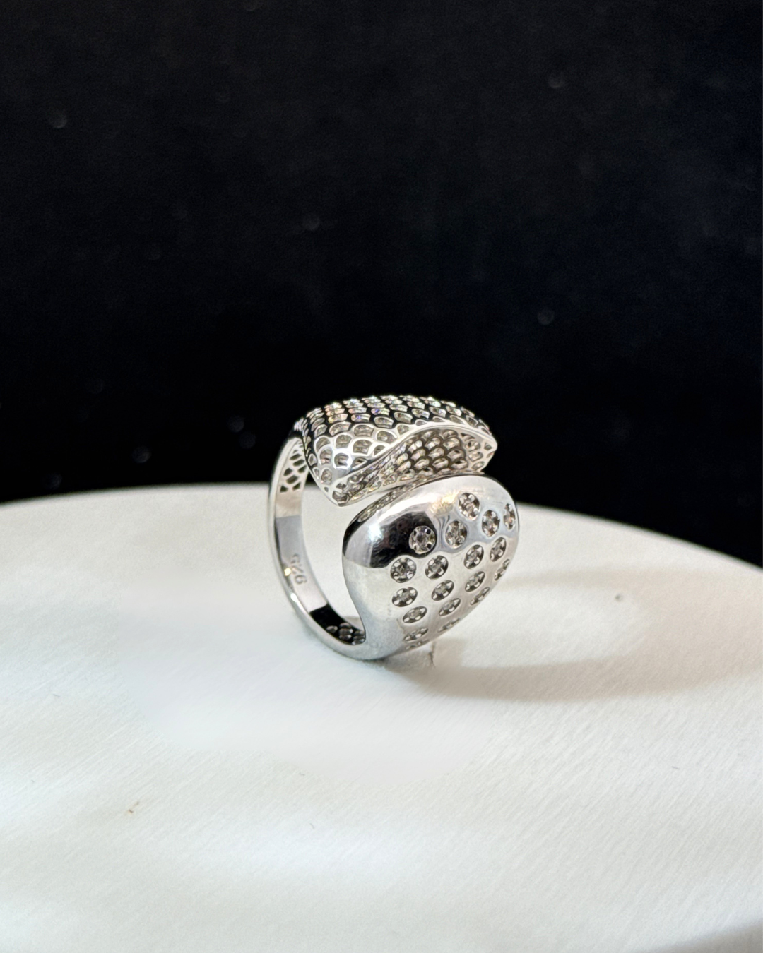 Nova Luxe Ring
