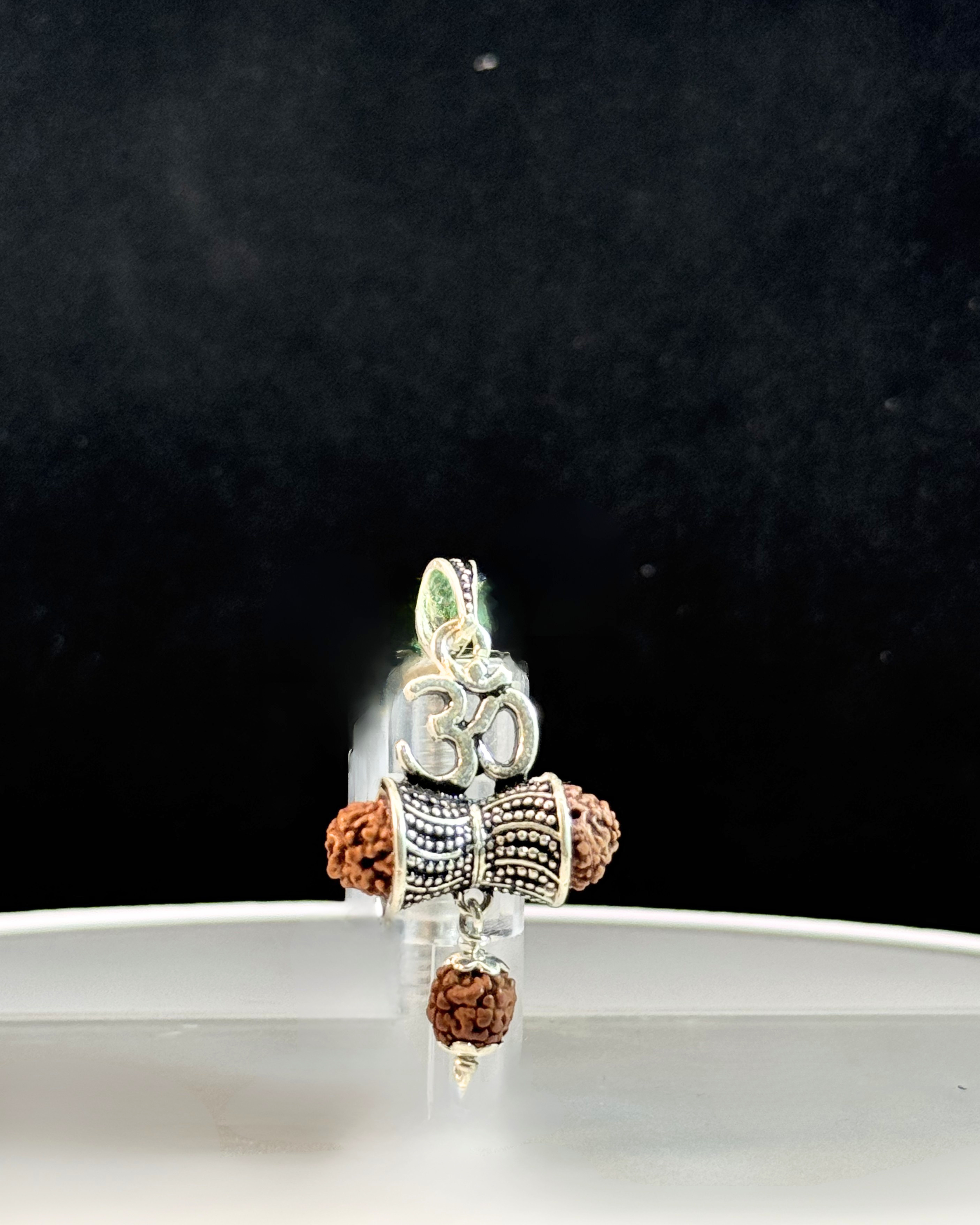 Kailashi  Rudraksh  Pendant