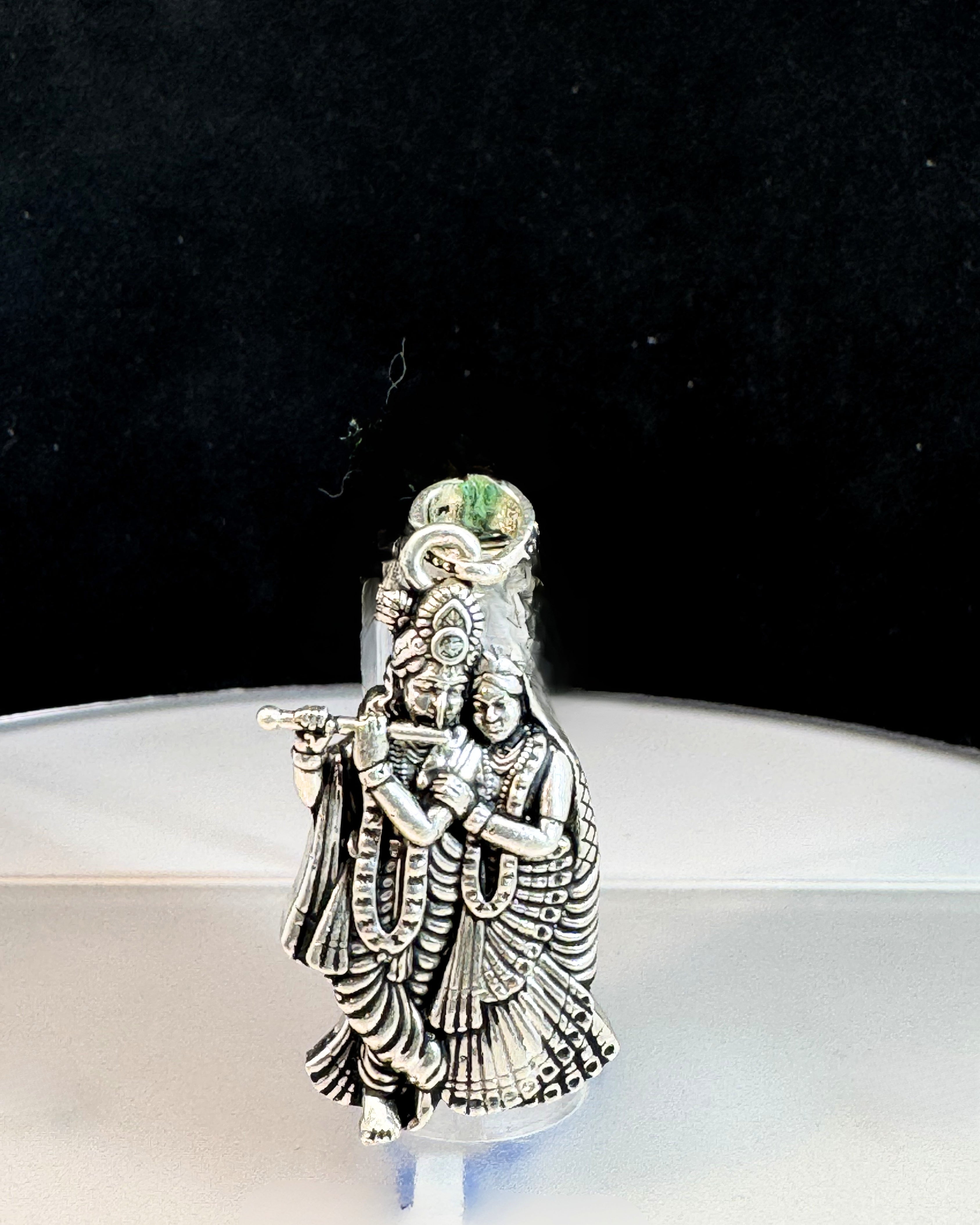 Madhurya Pendant